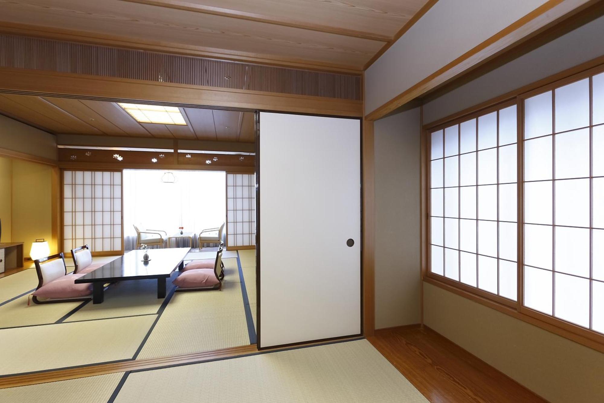 Hotel Wakamizu Такаразука Стая снимка